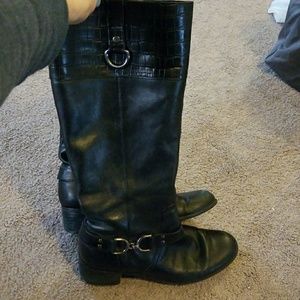 Like New Bandolino Knee High Thick Heeled Boots